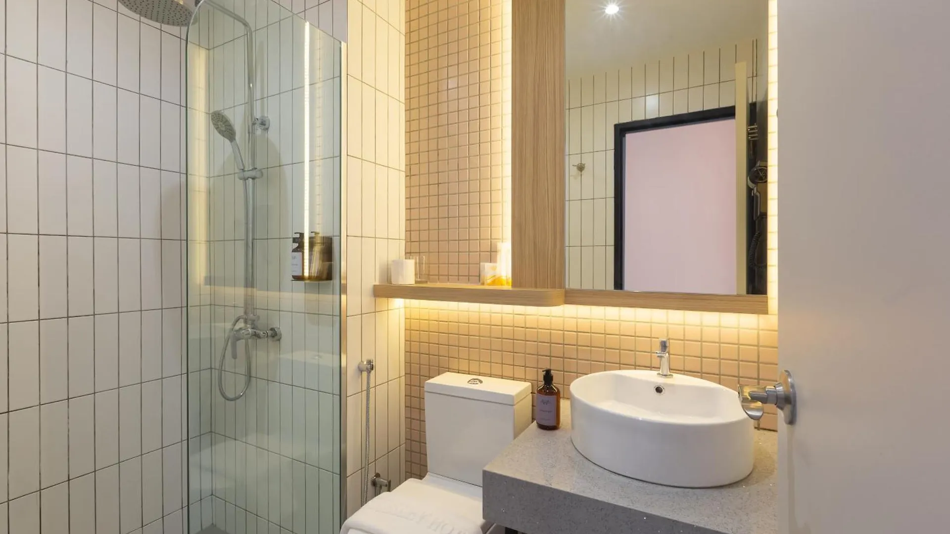 ***  Wellesley Hotel Simpang Ampat  Malesia
